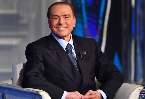 Берлускони признался, что желает вновь приобрести «Милан»