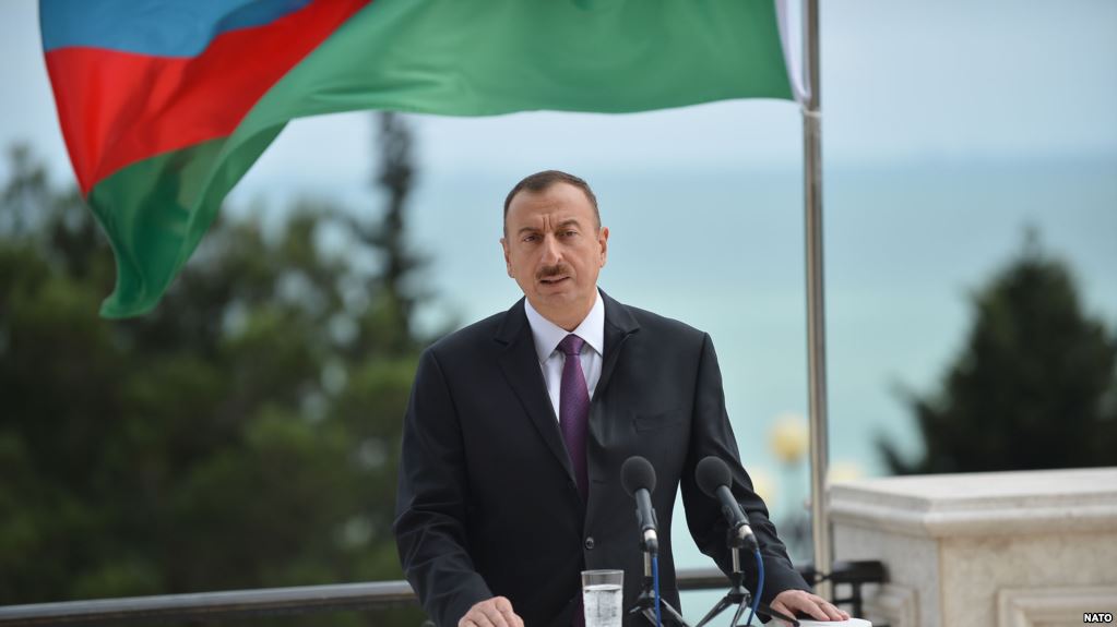 Президенты Азербайджана и РФ обсудили по телефону перспективы отношений 2-х стран