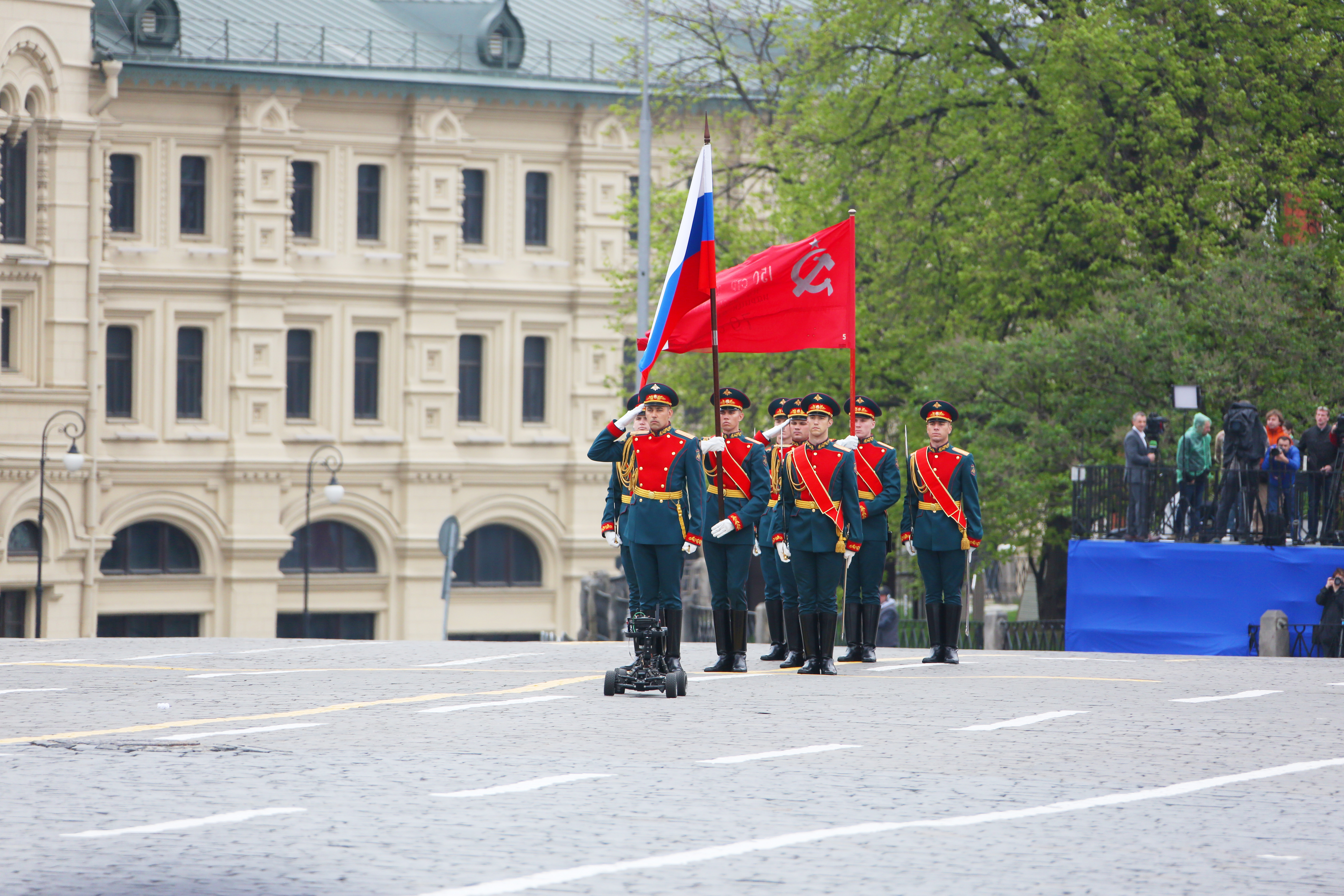 В Москве проходит финальная репетиция парада перед Днем Победы