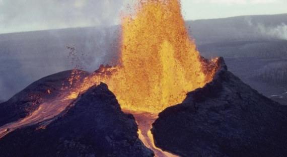 Ад средь бела дня: извержение вулкана на Гавайях уничтожило десятки домов