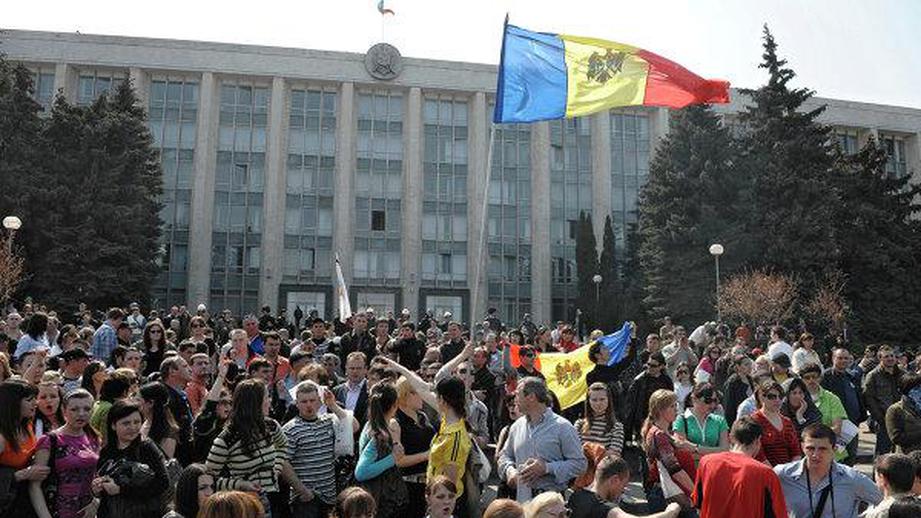 В Молдавии проходят досрочные выборы в здешние органы власти