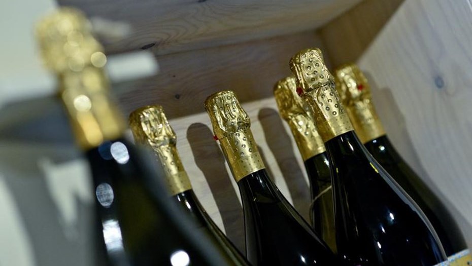 Арбитраж зарегистрировал иск о банкротстве петербургского завода шампанского