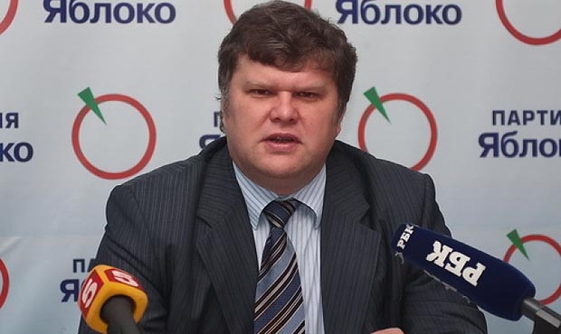 Сергей Митрохин подал в суд на свою партию «Яблоко»
