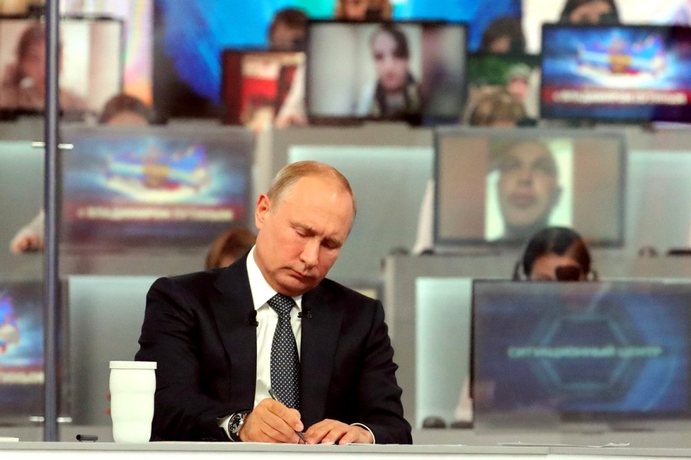Путин: Надеюсь, Киев не пойдет на военные провокации во время ЧМ