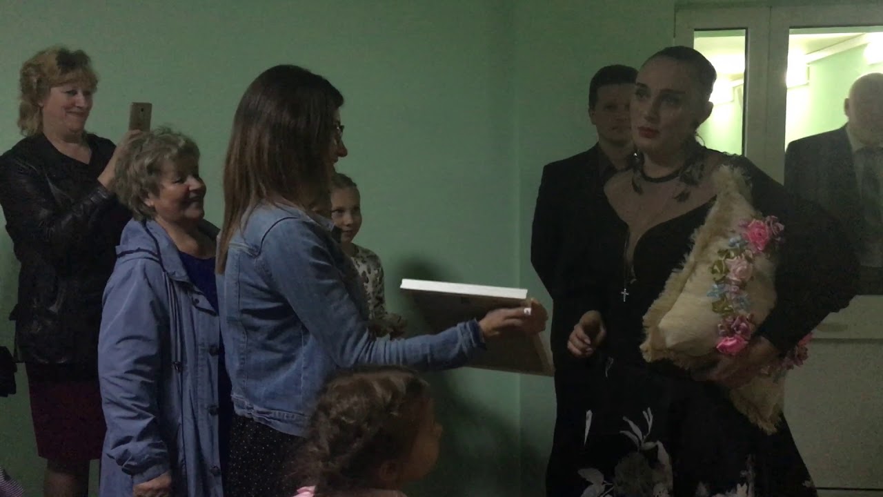 Воспитанники детского дома побывали на концерте Елены Ваенги в Костроме