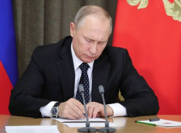 Потерявшей ногу в Сирии украинке Путин дал гражданство Российской Федерации