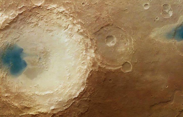 На Марсе отыскали подземное озеро с жидкой водой