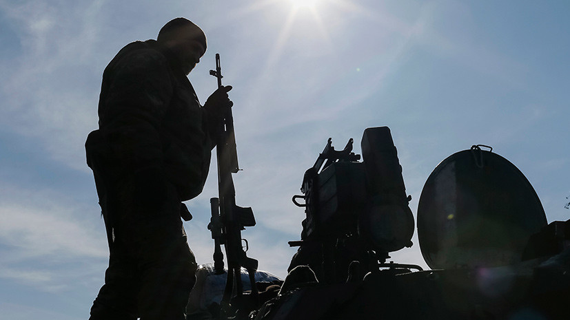 Трое военнослужащих погибли на учениях в государстве Украина