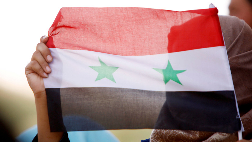 Юго-западную зону деэскалации в Сирии покинули не менее 900 человек