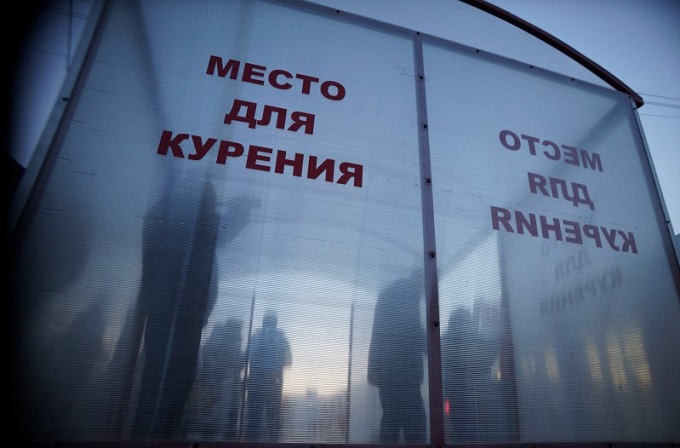 В аэропорту Шереметьево могут появиться кабинки для курения