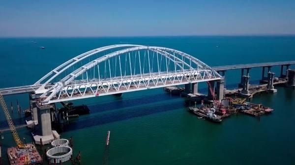 Оккупанты похвастались новым этапом возведения Крымского моста