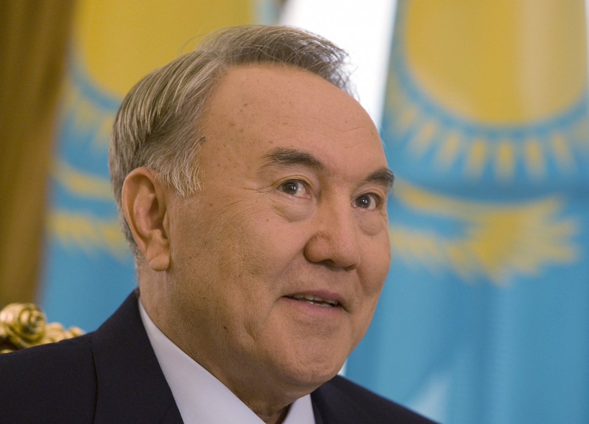 Назарбаеву дали право пожизненно возглавлять Совбез Казахстана