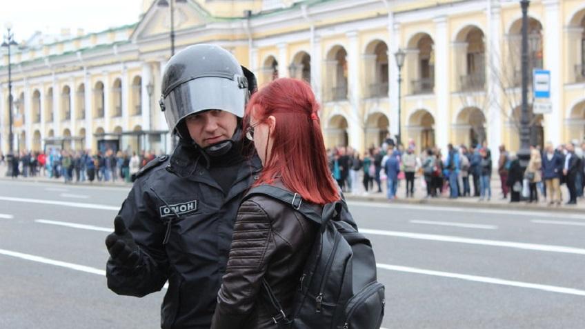 В Петербурге выпускников лишили стипендии за участие в акциях Навального