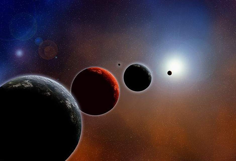 Смоляне смогут увидеть сближение Луны с тремя планетами