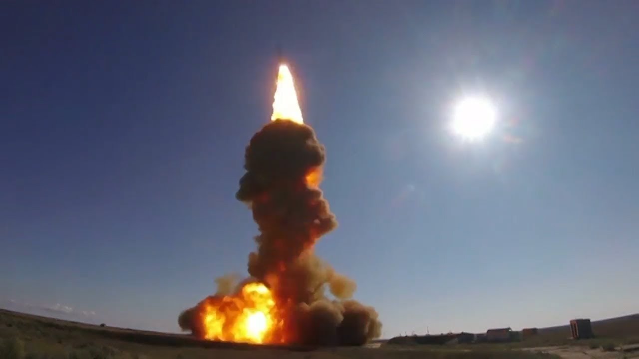Испытания новой российской противоракеты в Казахстане