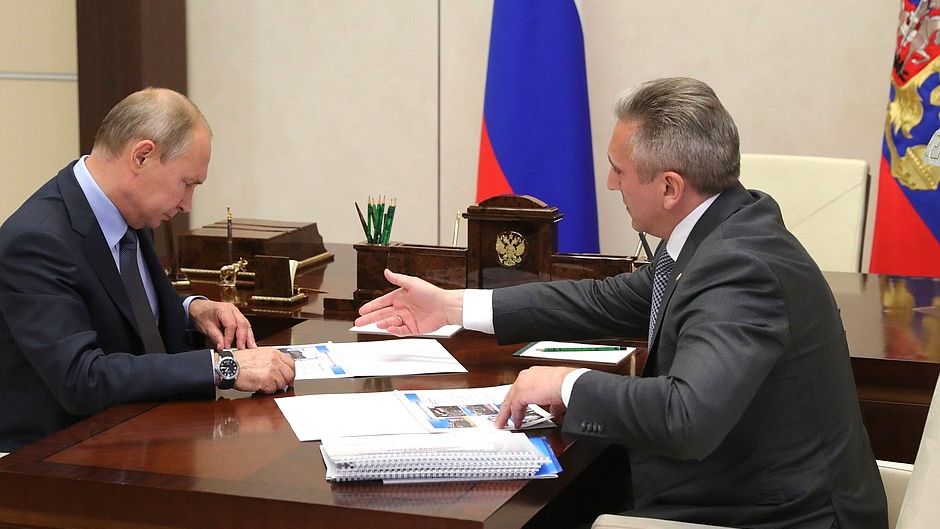 Путин провёл встречу с врио руководителя Тюменской области Александром Моором