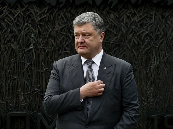 Отсутствие президента Украины в его пресс-центре пояснили частной поездкой в ЕС