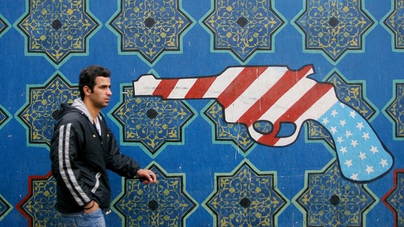 Власти Ирана анонсировали меры обхода санкций США при помощи туристов