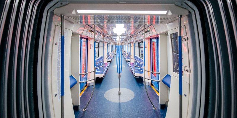 В московском метро начал курсировать тематический поезд «Город образования»