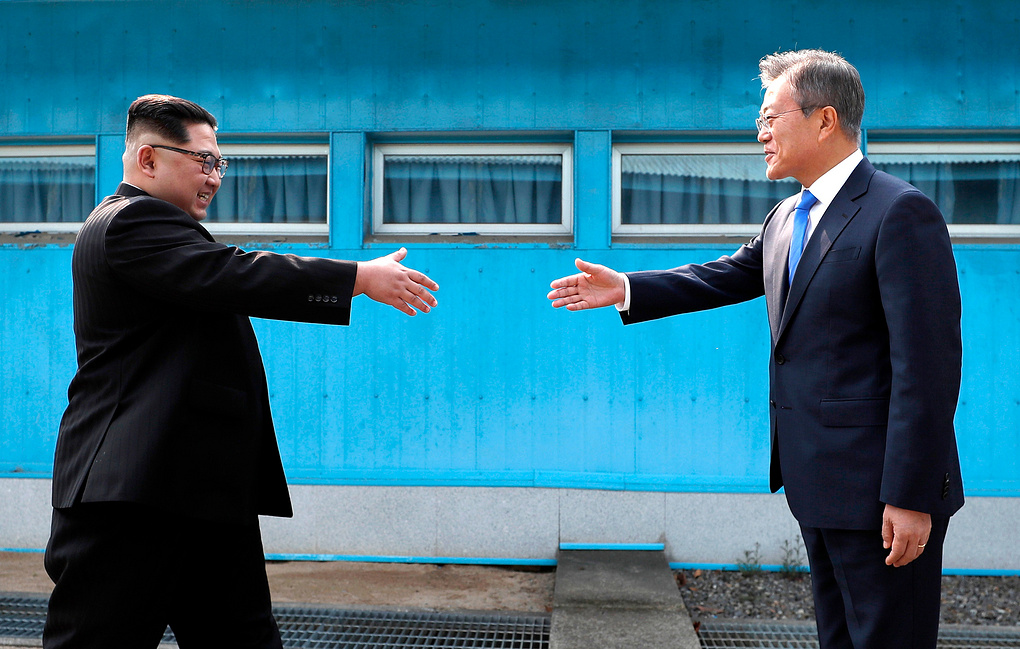 Лидеры обеих Корей проведут двусторонние переговоры во вторник и в среду