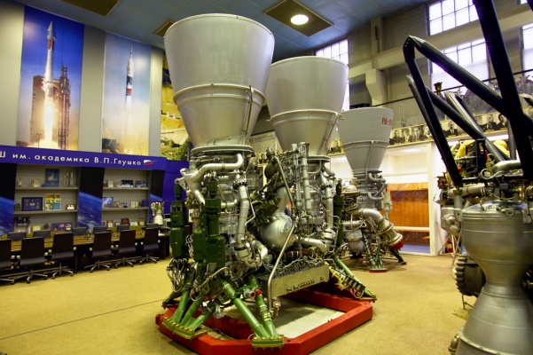 США заключили с Россией договор на ракетные двигатели — Космос вне санкций