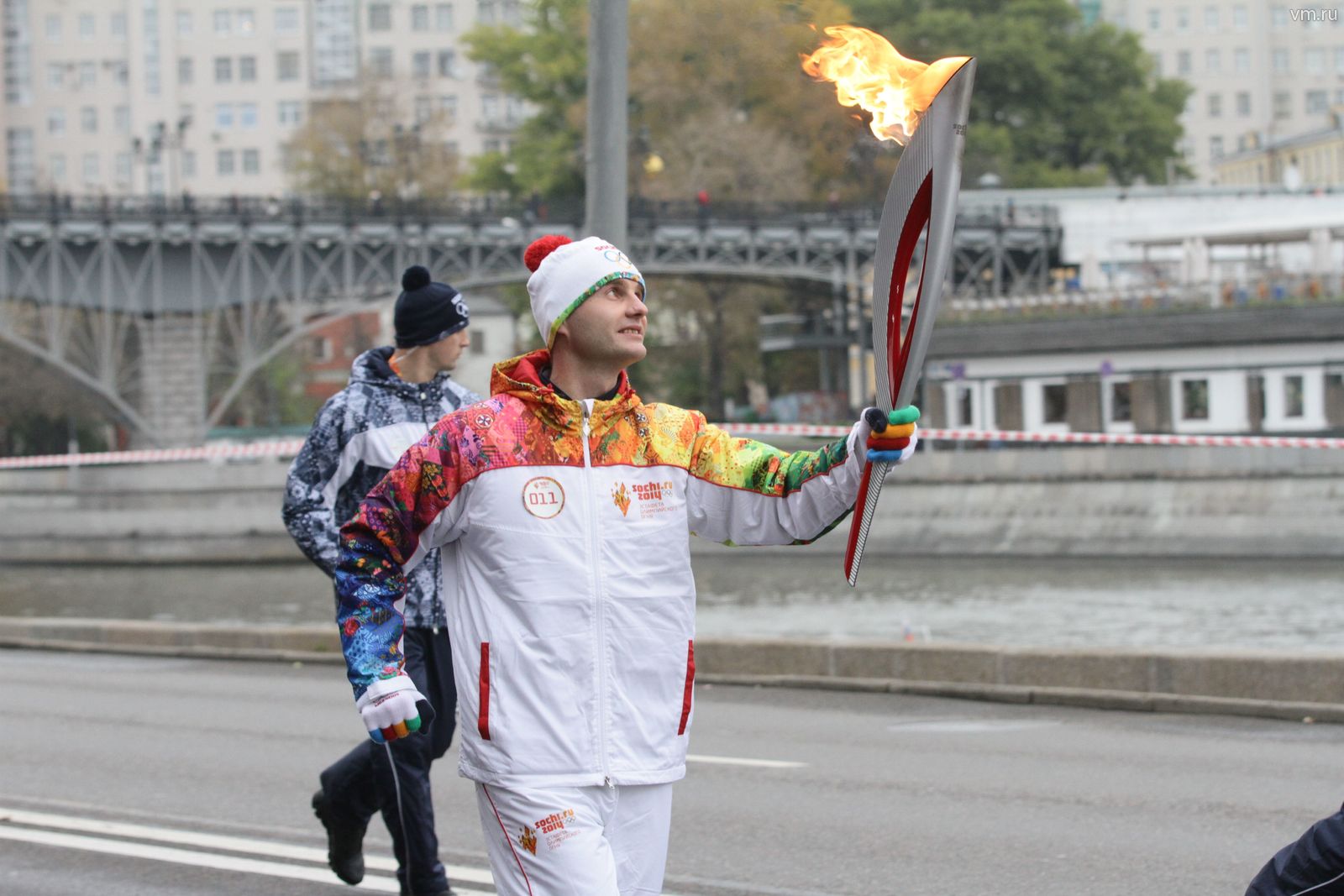 Физкульт-парад и торжественный концерт: Москва принимает огонь зимней универсиады