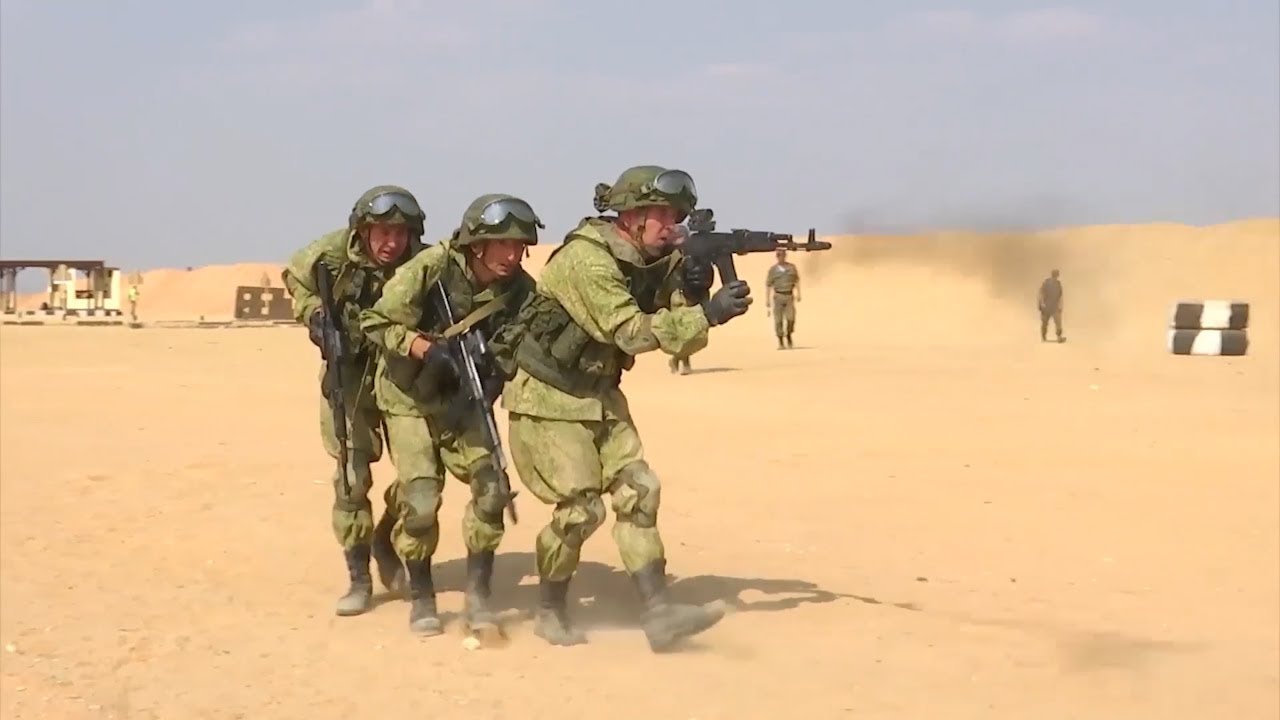Совместные антитеррористические учения российских и египетских десантников