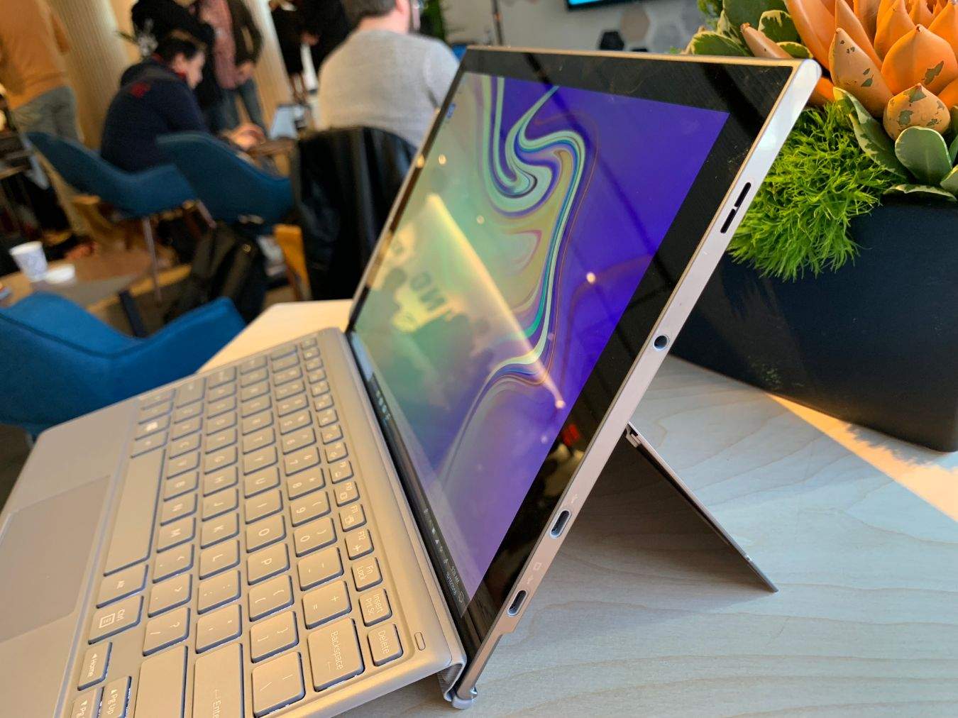 Galaxy Book 2: ответ Самсунг на Surface Pro
