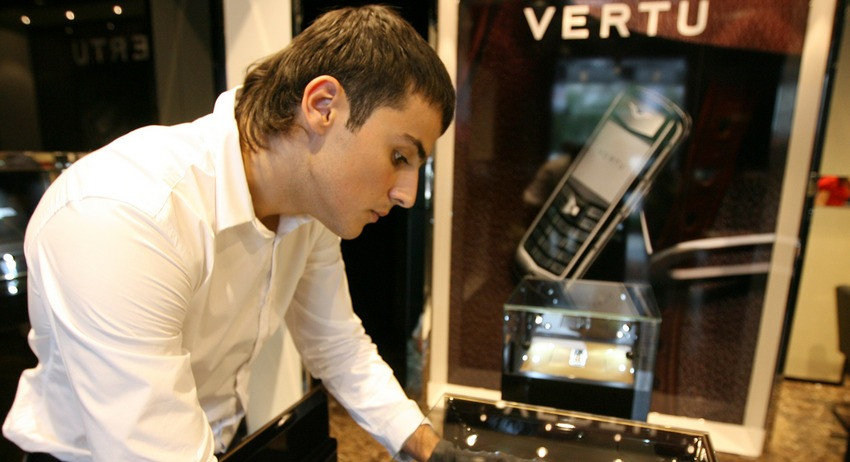 Vertu Aster P: смартфон за 14 000 долларов США