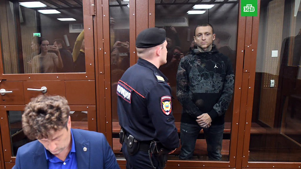 Суд арестовал футболистов Кокорина и Мамаева до 8 декабря
