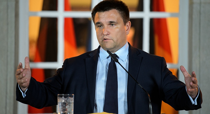 Климкин пригрозил санкциями в ответ на выборы в Донбассе