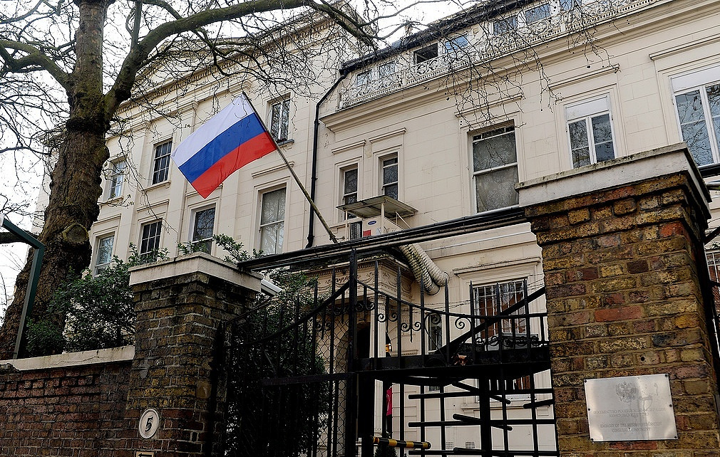 Посольство РФ прокомментировало «секретную операцию» Лондона в Украинском государстве