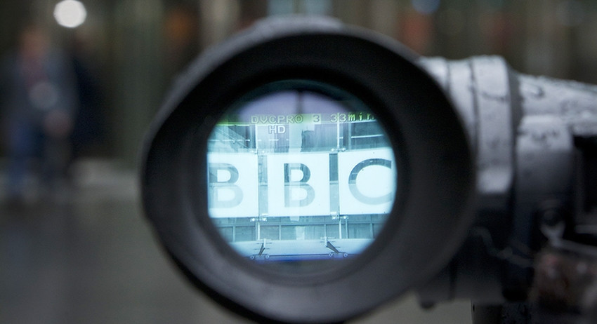 Роскомнадзор проверит BBC после отысканных нарушений русского RT в Британии