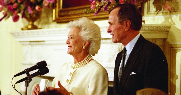 В США на 95-м году жизни скончался Джордж Буш-старший