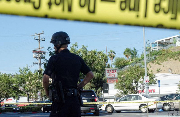Стрельба в развлекательном центре в Калифорнии. не обошлось без жертв