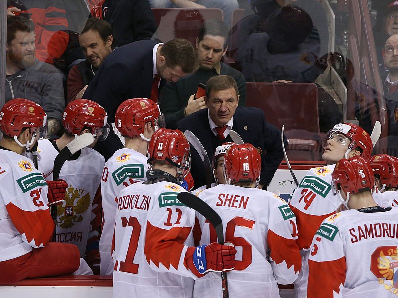 Молодежная сборная РФ по хоккею обыграла канадцев