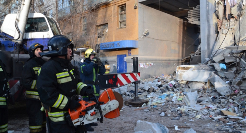 Число погибших обрушения дома в Магнитогорске выросло до 16 человек