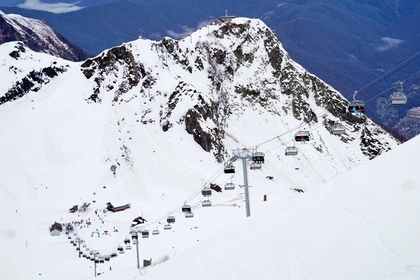 Туристы погибли под лавиной в горах Сочи