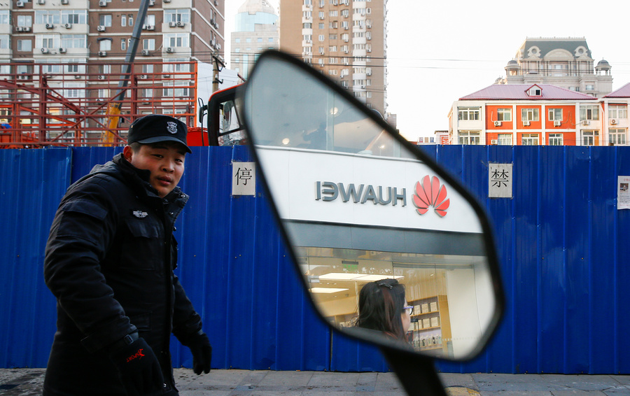 Huawei планирует обогнать Apple и Samsung в 2019 году