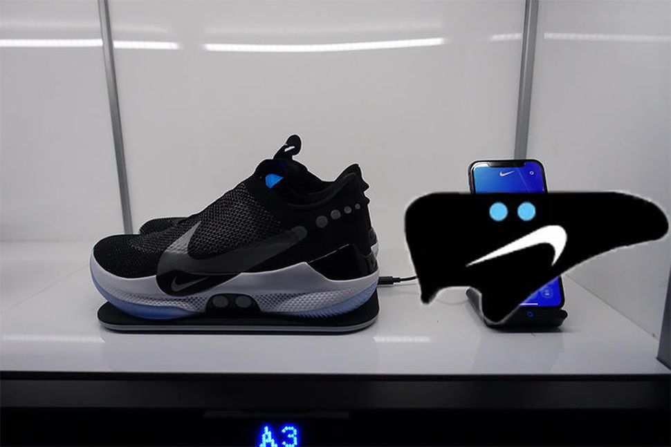 Обновленное приложение перестало шнуровать «умные» кроссовки Nike — NewRetail