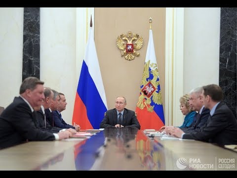 Владимир Путин на заседании Совбеза по вопросам госполитики в сфере космоса