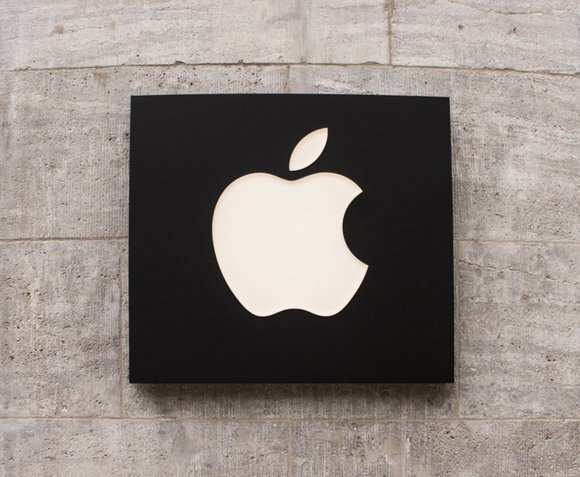 Apple закрыла разработчиков, чьи приложения повторяют обычные функции iOS