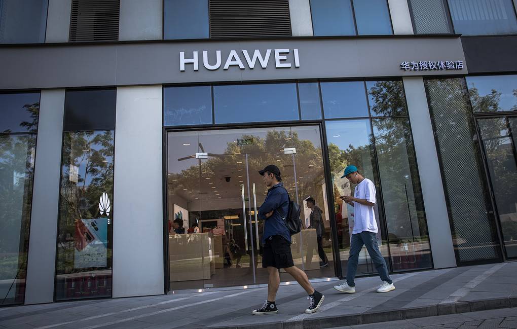 Google прекратит предоставлять Huawei доступ к своим приложениям и сервисам