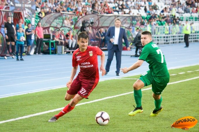 Нападающий Кротов встал в ворота «Уфы» на 95-й минуте игры с «Томью»