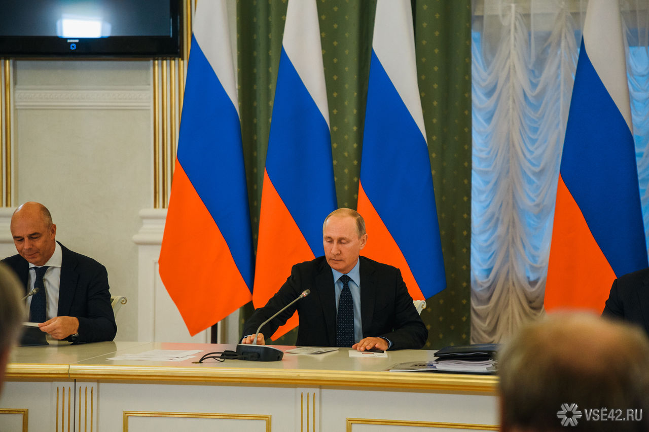 Грудинин, имея офшорные счета, не может претендовать на пост премьера — Путин