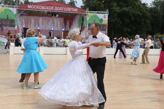Молжаниновцы примут участие в Городском танцевальном марафоне «Московского долголетия»