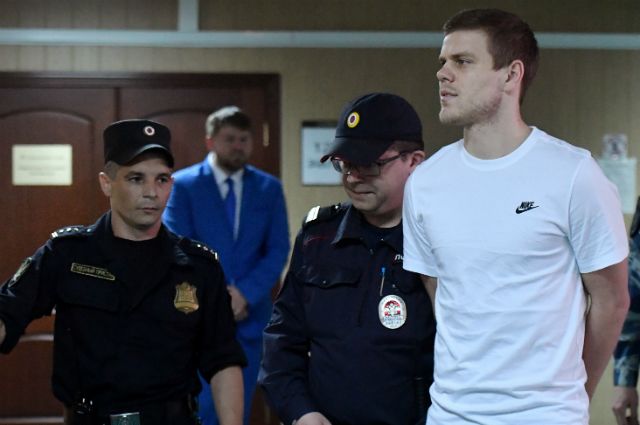 Физическая активность. Футболиста Кокорина отправили на реабилитацию в клинический медицинский центр
