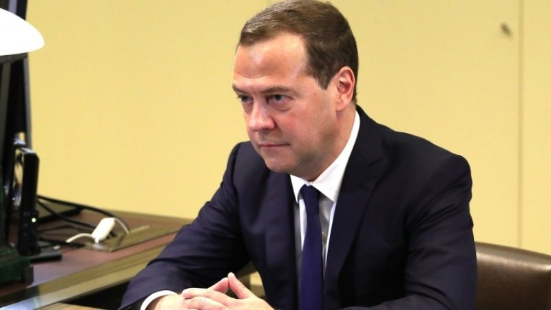 Медведев поведал о работе репортеров и блогеров
