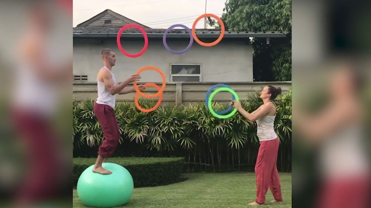 Семейное жонглирование: яркие трюки пары из США