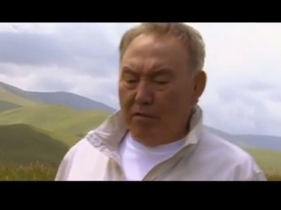 Назарбаев обнародовал клип на песню собственного сочинения